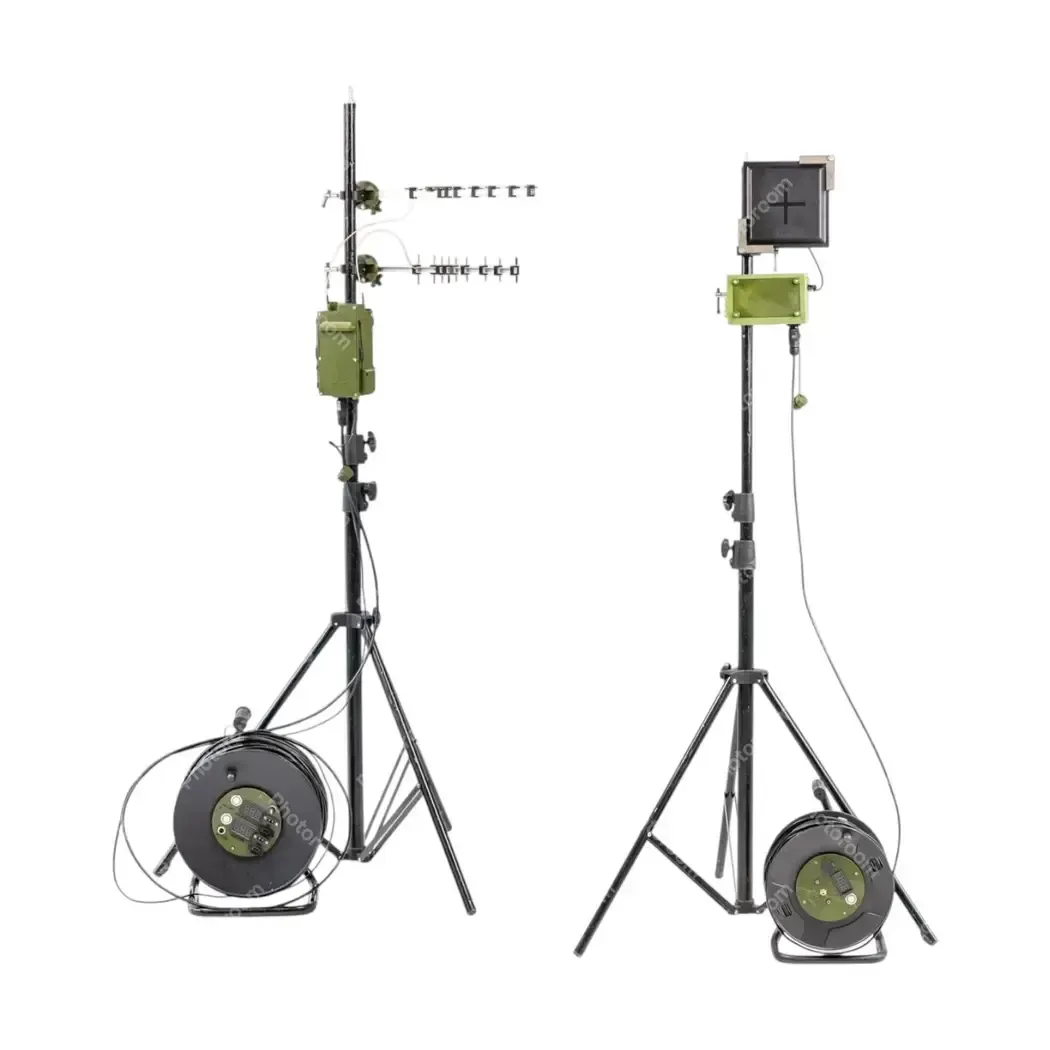 Ground station “Strix Air” to UAV on 2 masts (control 1.9, 2.2, 2.6 GHz, video 3170-3470 MHz)
