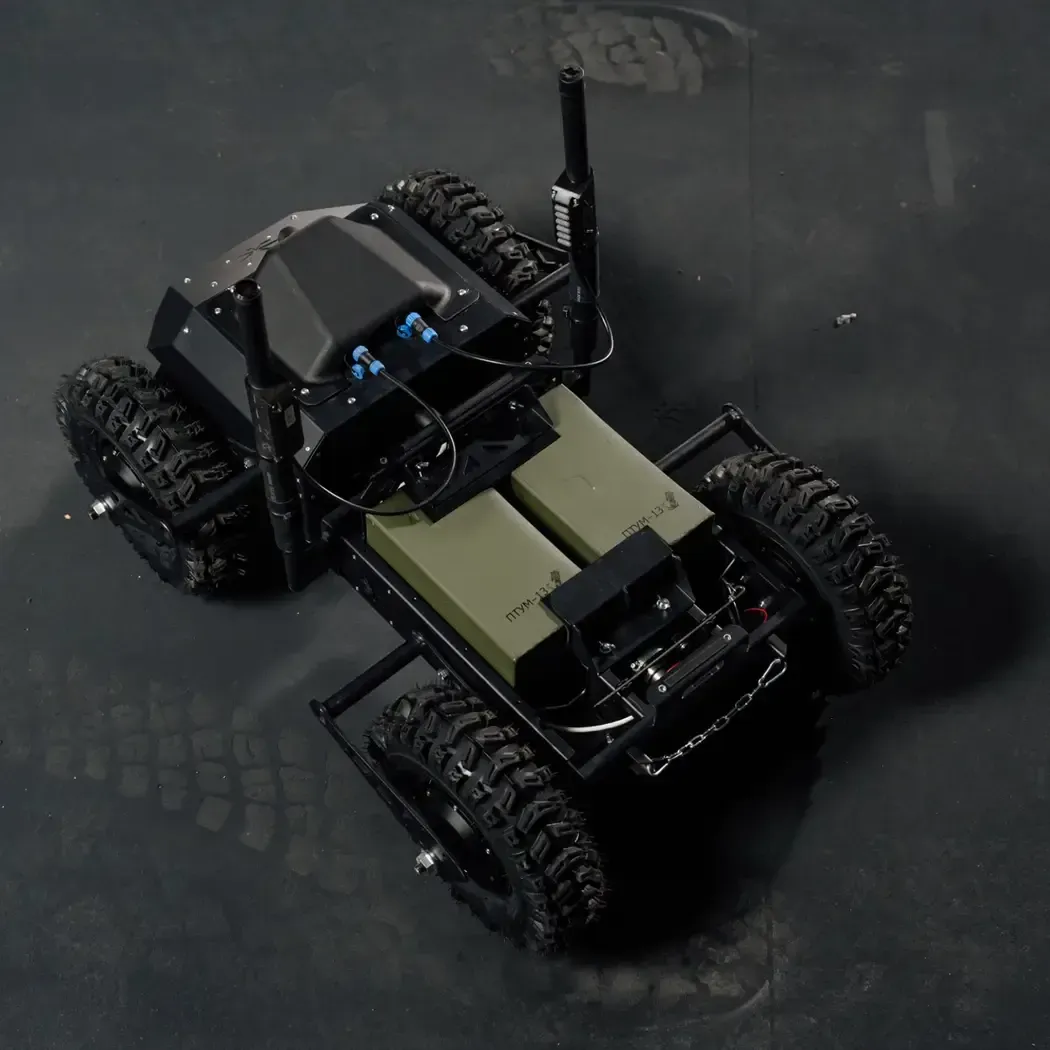 Unmanned ground system ”Hyena” (complex with warhead)