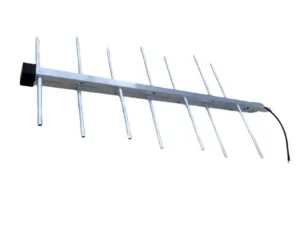Log-periodic broadband antenna 360-650 MHz, Linear