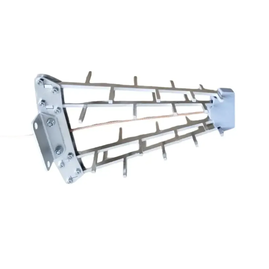 Broadband log-periodic pair “Kraken” 2.1-2.7 GHz, 700, Linear
